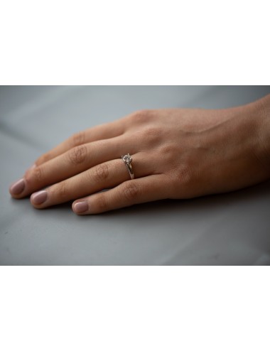 ANELLO SOLITARIO v svasata CT 0,25